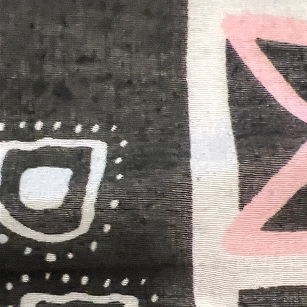 Debbie Martin Designs Geometric Black and Red Scarf - Picture 3 of 4